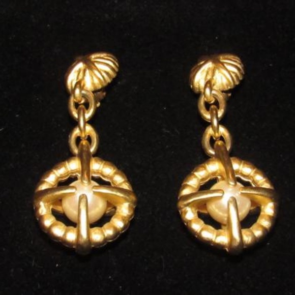 SALE-Givenchy Brushed Gold with Large Pearls Earrings - Picture 1 of 8